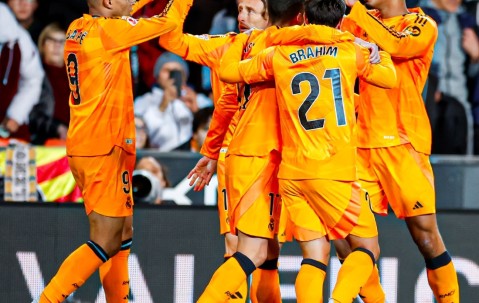 开云官网入口 -巴萨七连胜领跑西甲